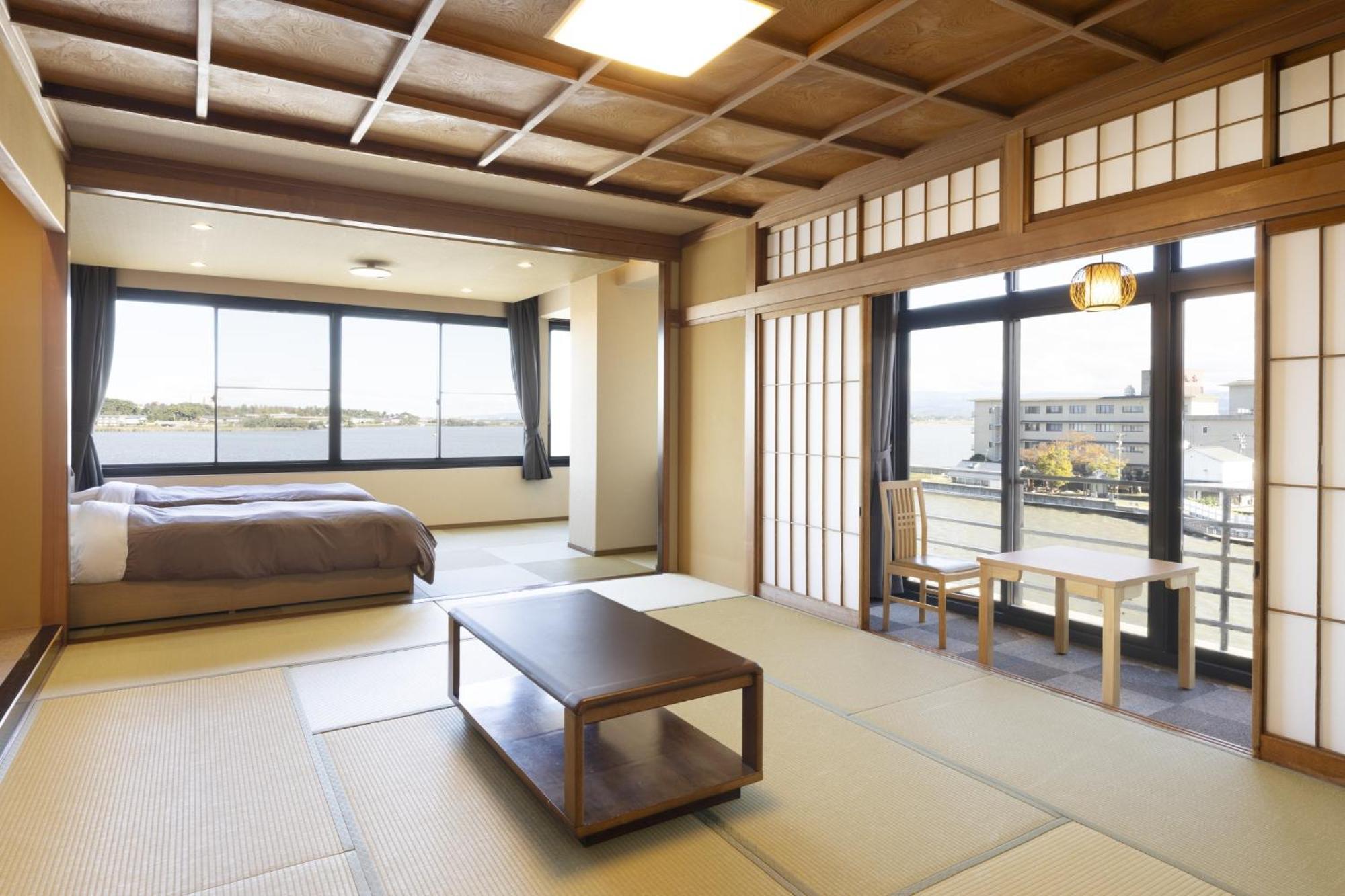 Ooedo Onsen Monogatari Premium Kaga Maruya Hotel Exterior photo